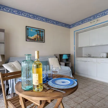 Апартаменты Bailli De Suffren-3 By Interhome *