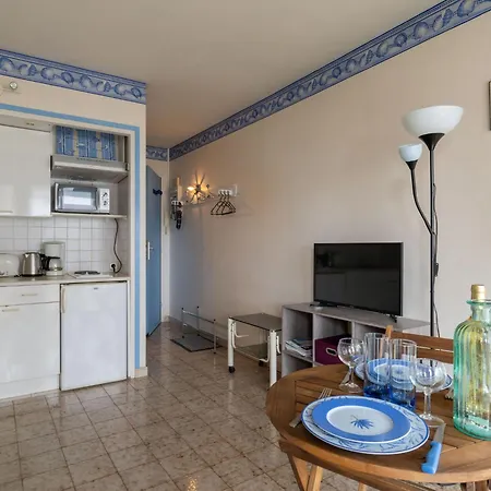 Апартаменты Bailli De Suffren-3 By Interhome *